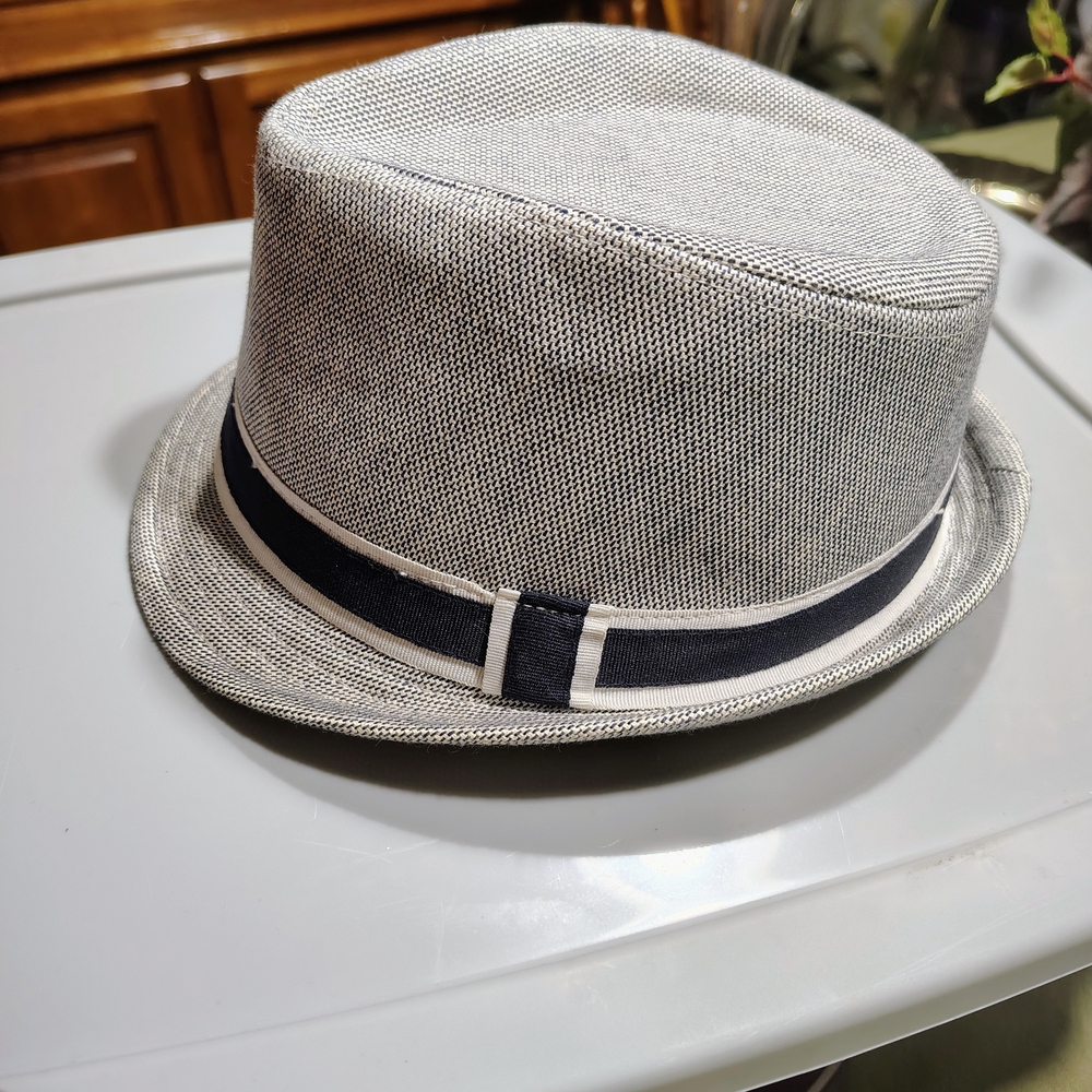 Stylish Gray Fedora Hat with Black Band